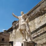 Herculaneum bylo vyhrabáno z šestimetrvoé vrstvy popela