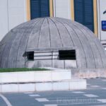 Pozůstatky komunistických bunkrů jsou rozesety po celé zemi