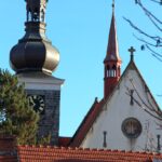 Silueta věží kostela sv. Kateřiny Alexandrijské