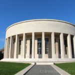 Nejpozoruhodnější stavbou podle návrhu sochaře I. Meštrovice je Meštrovicův pavilon