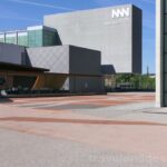 Moderní čtvrť v Sankt Pöltenu s budovami Dolnorakouského zemského muzea